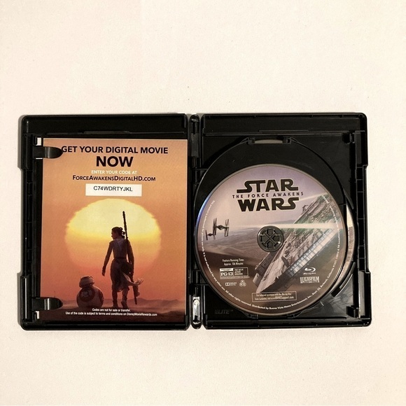 Star Wars The Force Awakens Blue-ray + DVD + Digital - Picture 5 of 6